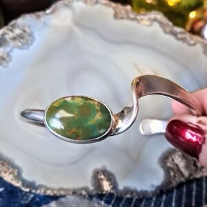 💕Hold For Traci.💕Vintage Navajo Sterling & Green Jasper Wavy Cuff Bracelet
